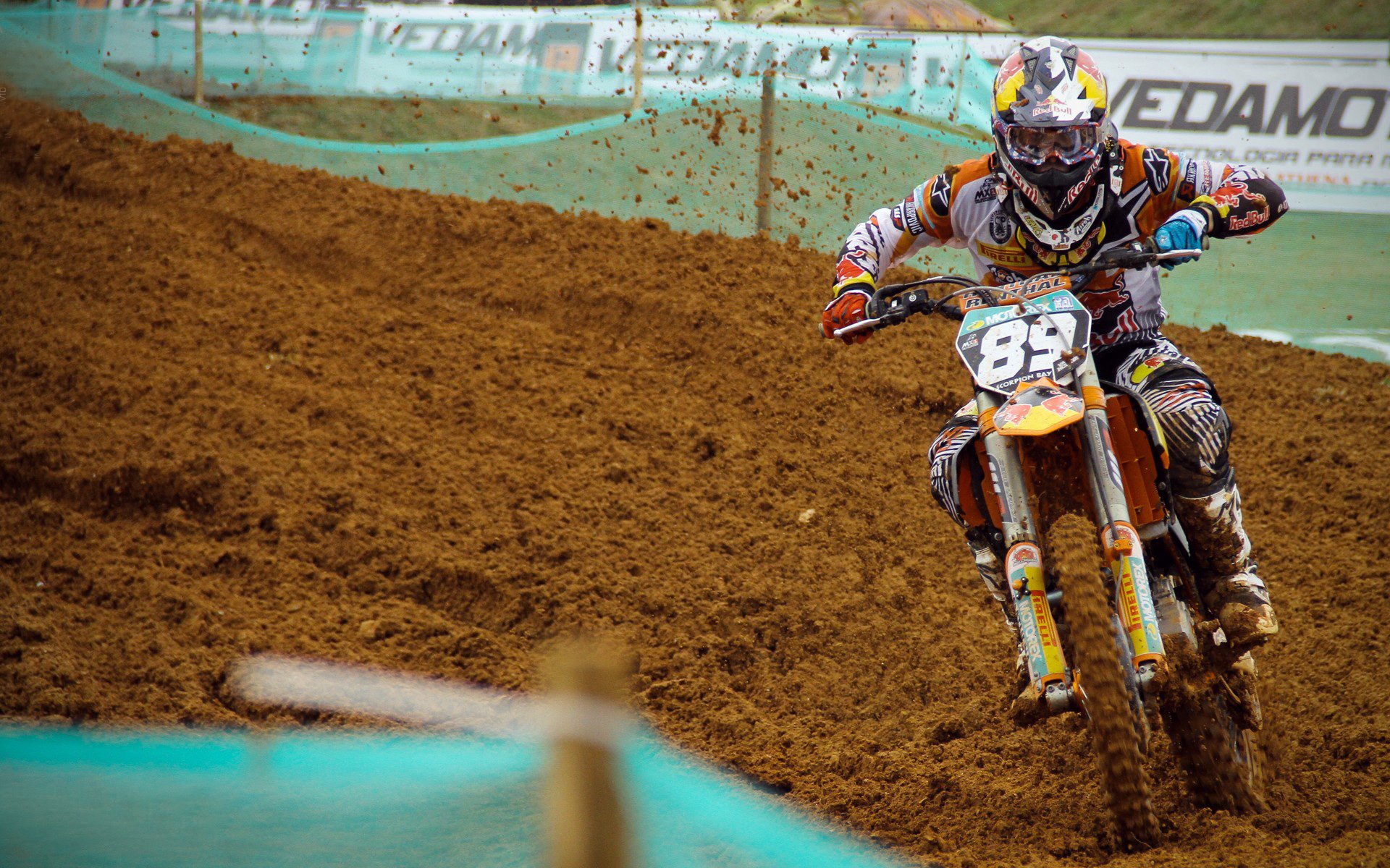 开云体育移动版-中卫爆红！加布里埃尔引爆豪门混战